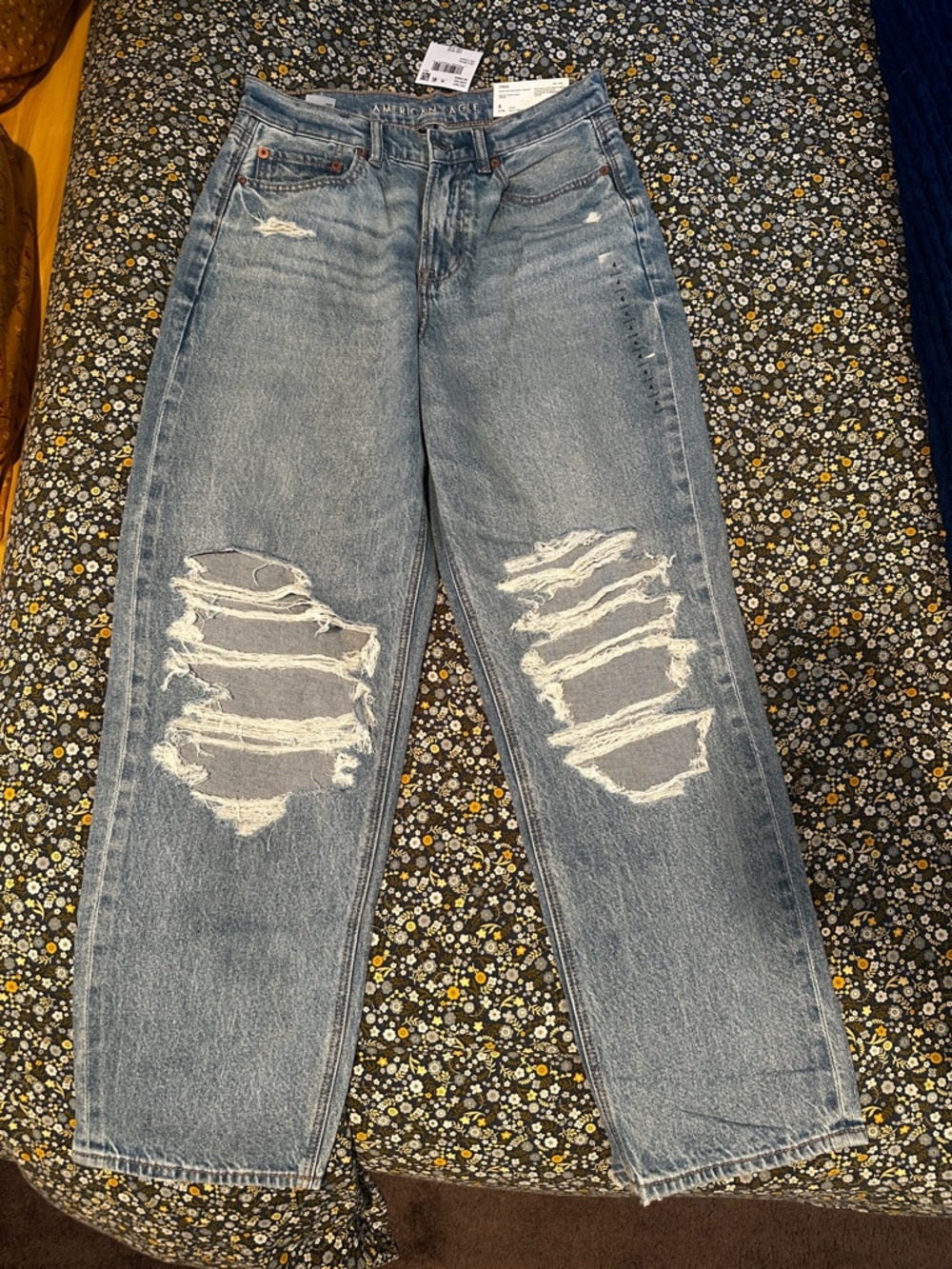 American Eagle Outfitters Light Blue High-Rise Distressed Jeans